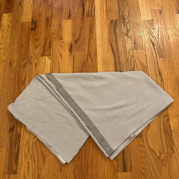 Lululemon White/grey 1/8 stripe Vanyasa Scarf - Picture 2 of 5